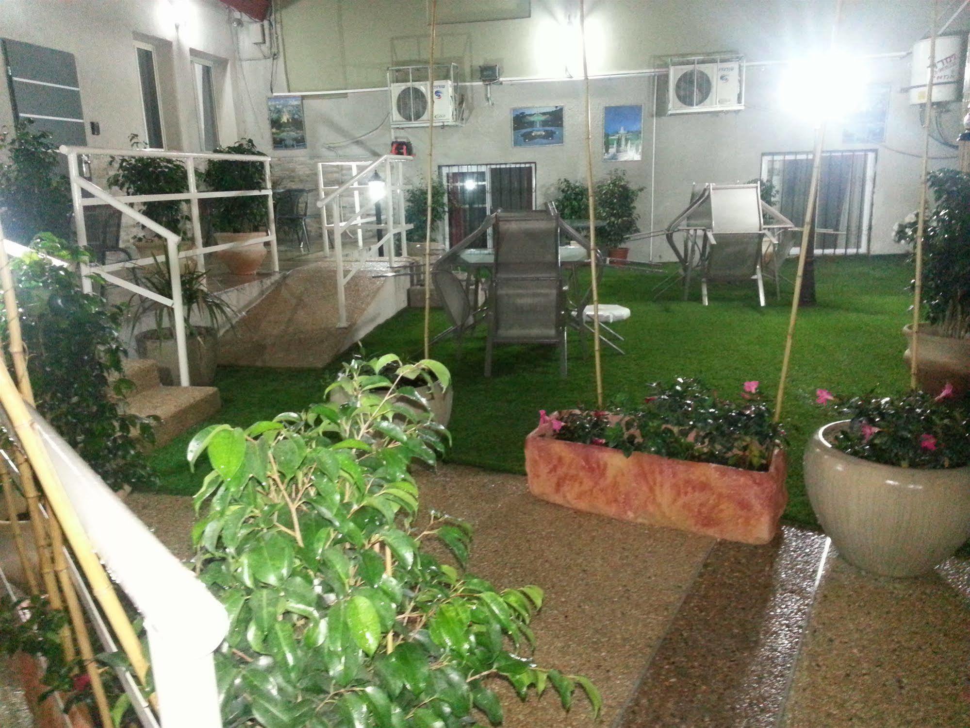 Zimmer Garden Haifa Exterior foto